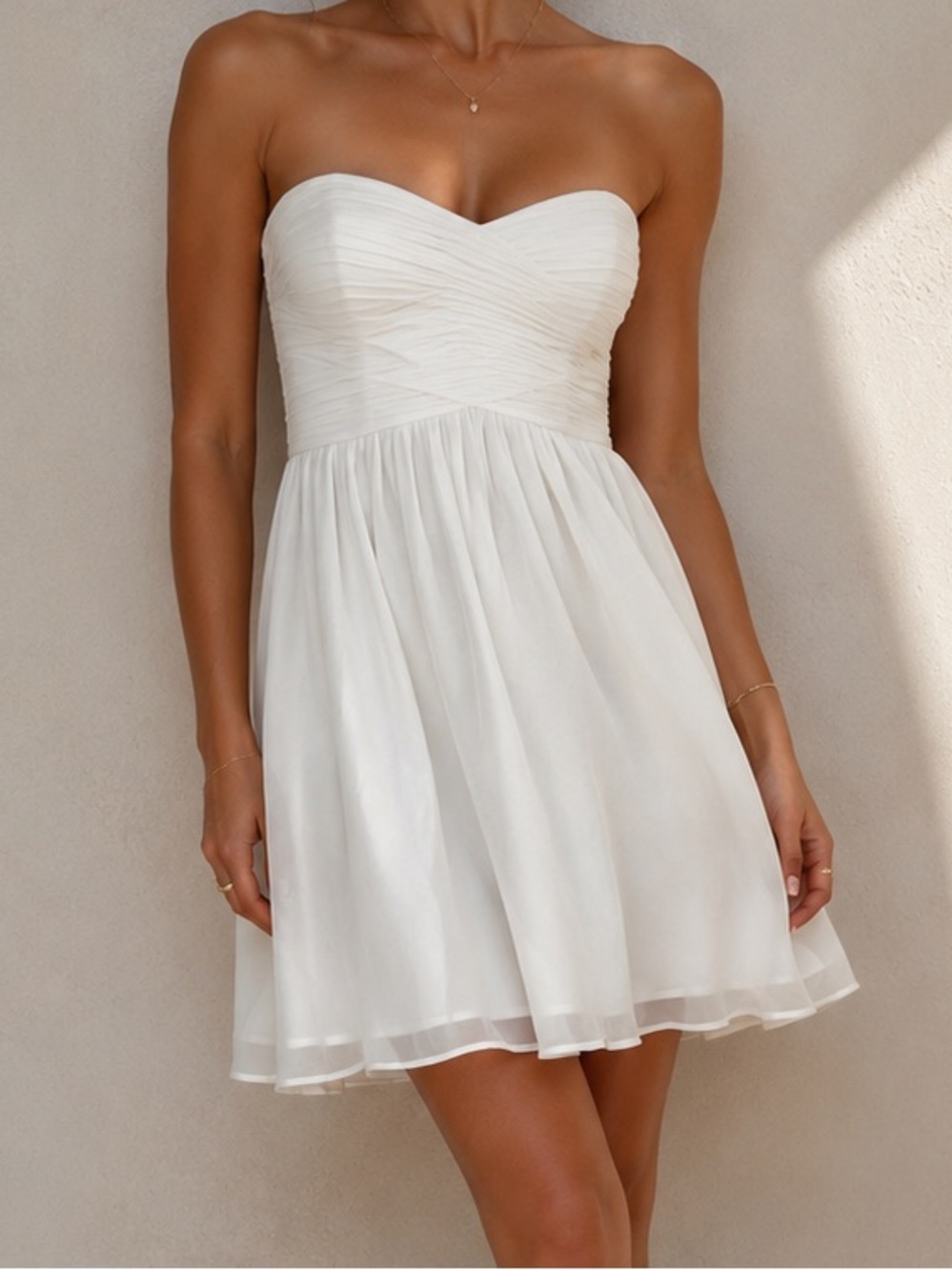 Donna Morgan Strapless Sweetheart Chiffon Mini Dress